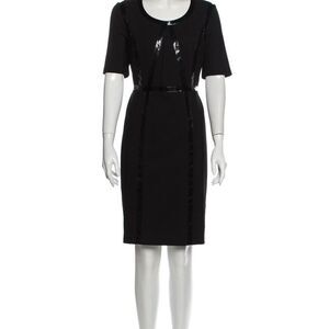 Nue by Shani SZ 12 Scoop Neck Knee-Length Dress